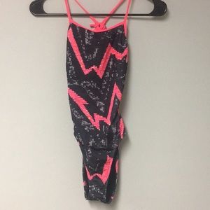 Endurance Lite Practice Suit (Size 28)